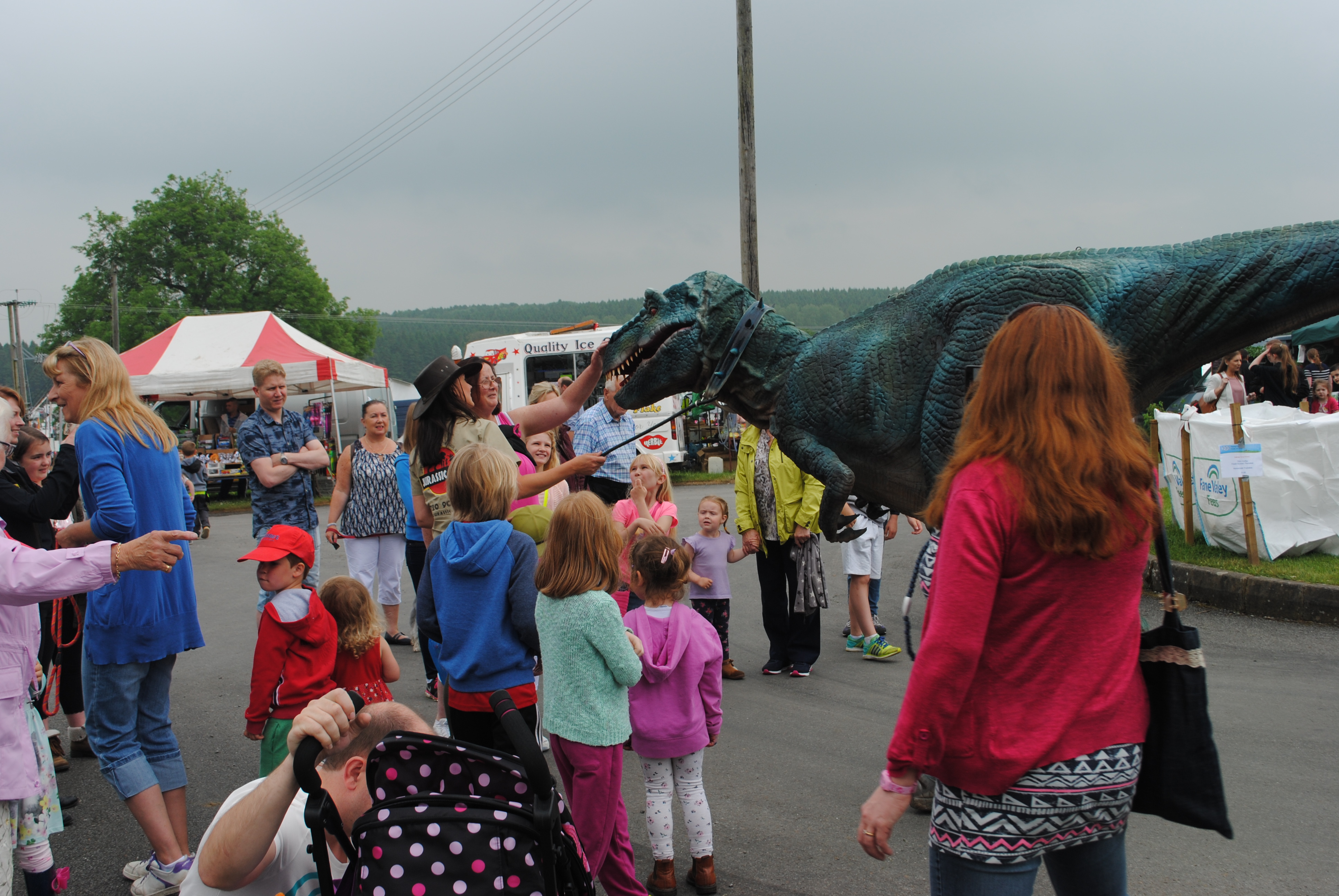 kids love dinosaurs themed festival