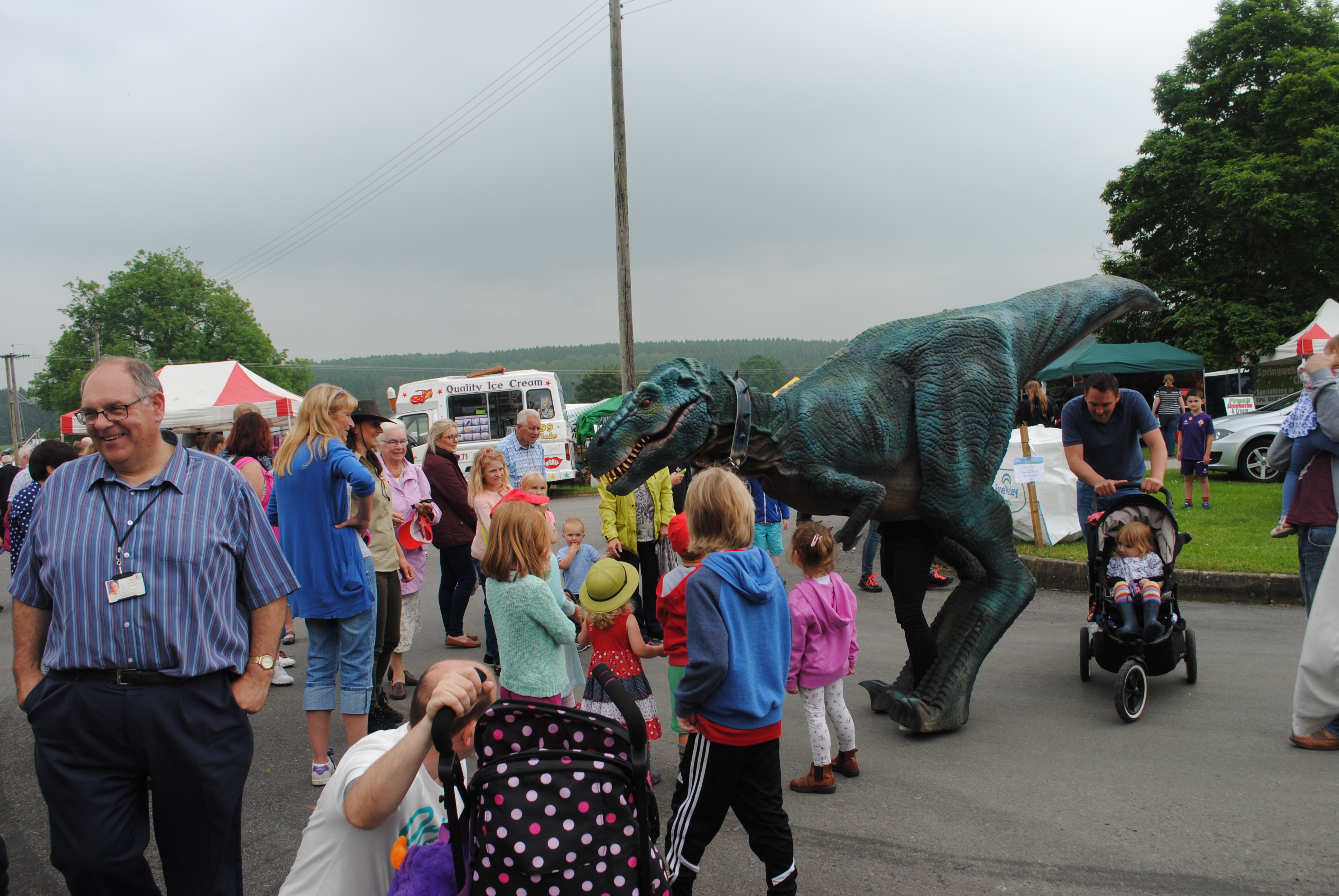 life size dinosaur hire in ireland